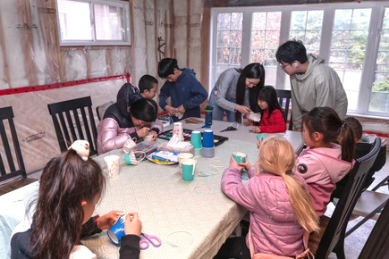 Easter Basket & Egg Hunt Workshop: workshop moment 1