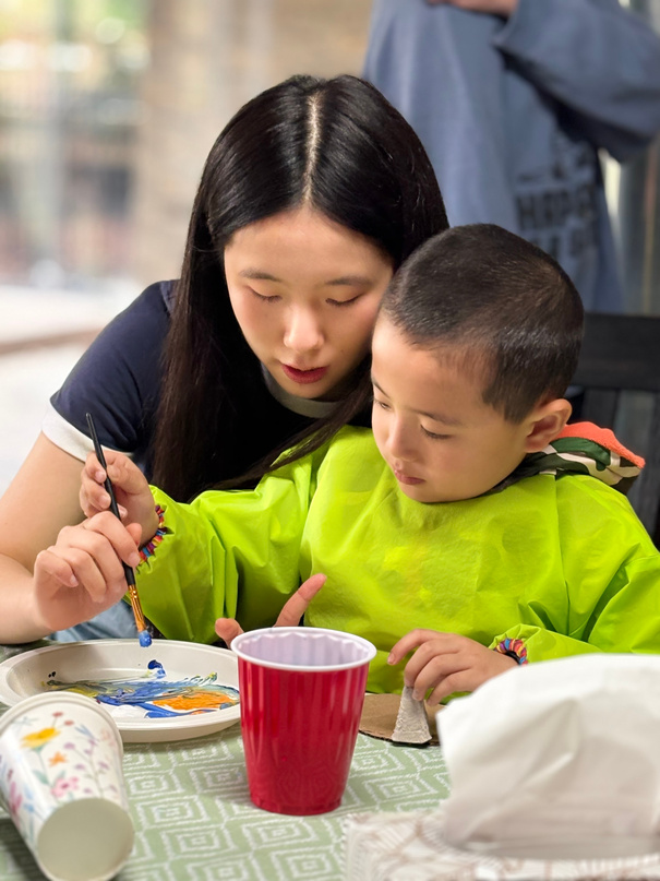Earth Day Art Workshop: workshop moment 4
